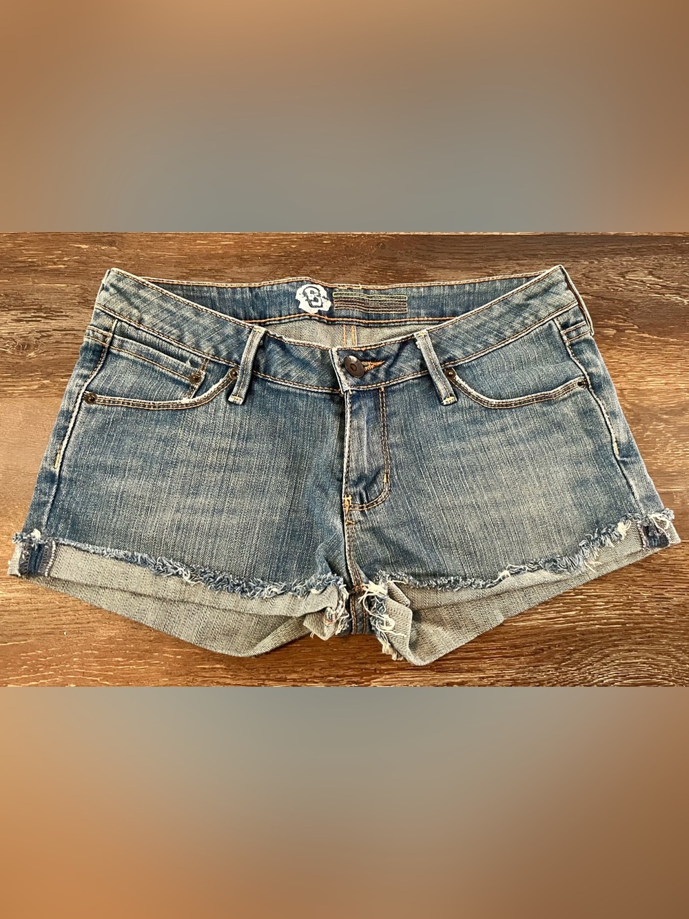 Bullhead Light Wash Low Rise Cut Off Denim Shorts Size 5